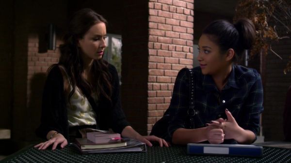 Pretty_Little_Liars_S02x23_720p_Bluray_Dual_PauloADM_0791.jpg