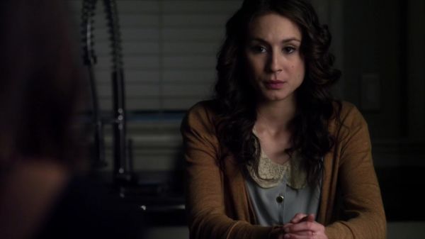 Pretty_Little_Liars_S02x24_720p_Bluray_Dual_PauloADM_1205.jpg
