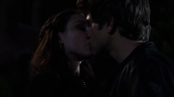Pretty_Little_Liars_S02x25_720p_Bluray_Dual_PauloADM_2465.jpg