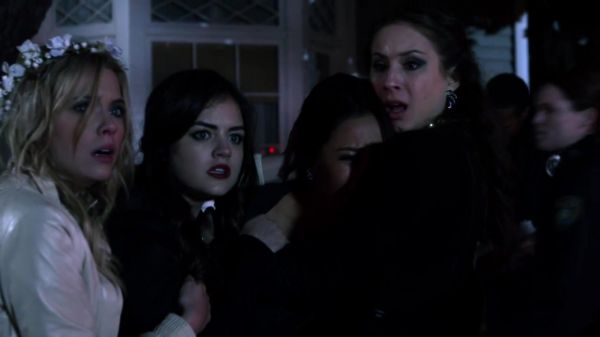 Pretty_Little_Liars_S02x25_720p_Bluray_Dual_PauloADM_2588.jpg