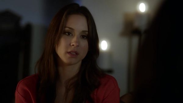 Pretty_Little_Liars_S03E01_BluRay_Rip_720p_Dual_Audio_WWW_TORRENTDOSFILMES_COM_0177.jpg
