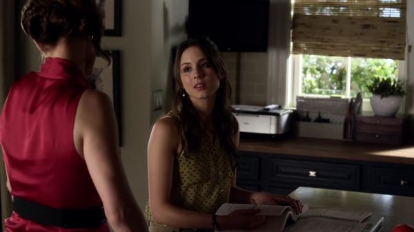Pretty_Little_Liars_S03E01_BluRay_Rip_720p_Dual_Audio_WWW_TORRENTDOSFILMES_COM_1557.jpg