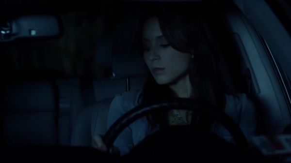 Pretty_Little_Liars_S03E01_BluRay_Rip_720p_Dual_Audio_WWW_TORRENTDOSFILMES_COM_1773.jpg
