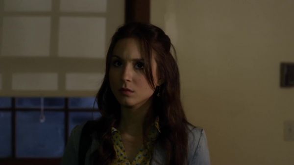 Pretty_Little_Liars_S03E01_BluRay_Rip_720p_Dual_Audio_WWW_TORRENTDOSFILMES_COM_1831.jpg