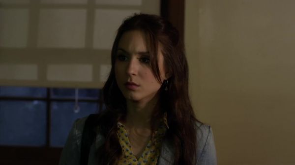 Pretty_Little_Liars_S03E01_BluRay_Rip_720p_Dual_Audio_WWW_TORRENTDOSFILMES_COM_1832.jpg