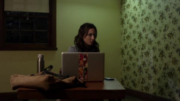 Pretty_Little_Liars_S03E01_BluRay_Rip_720p_Dual_Audio_WWW_TORRENTDOSFILMES_COM_1992.jpg