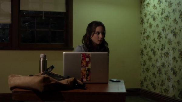 Pretty_Little_Liars_S03E01_BluRay_Rip_720p_Dual_Audio_WWW_TORRENTDOSFILMES_COM_1993.jpg