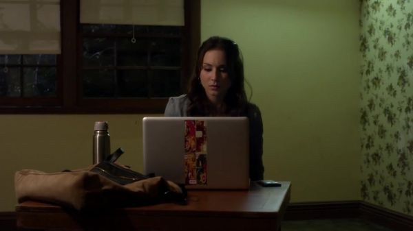 Pretty_Little_Liars_S03E01_BluRay_Rip_720p_Dual_Audio_WWW_TORRENTDOSFILMES_COM_1994.jpg