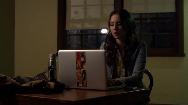 Pretty_Little_Liars_S03E01_BluRay_Rip_720p_Dual_Audio_WWW_TORRENTDOSFILMES_COM_1999.jpg