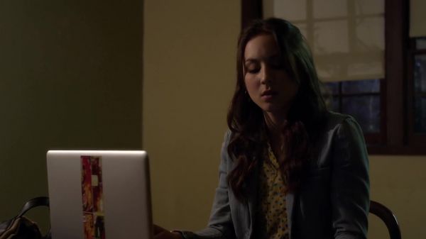 Pretty_Little_Liars_S03E01_BluRay_Rip_720p_Dual_Audio_WWW_TORRENTDOSFILMES_COM_2005.jpg