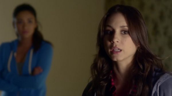 Pretty_Little_Liars_S03E01_BluRay_Rip_720p_Dual_Audio_WWW_TORRENTDOSFILMES_COM_2448.jpg