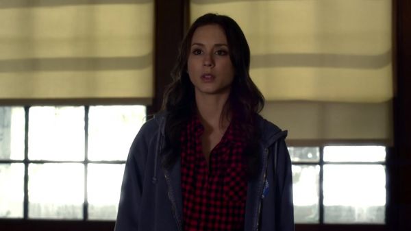 Pretty_Little_Liars_S03E01_BluRay_Rip_720p_Dual_Audio_WWW_TORRENTDOSFILMES_COM_2453.jpg