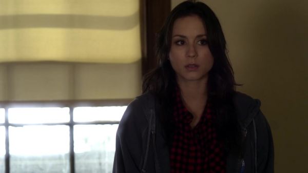 Pretty_Little_Liars_S03E01_BluRay_Rip_720p_Dual_Audio_WWW_TORRENTDOSFILMES_COM_2466.jpg