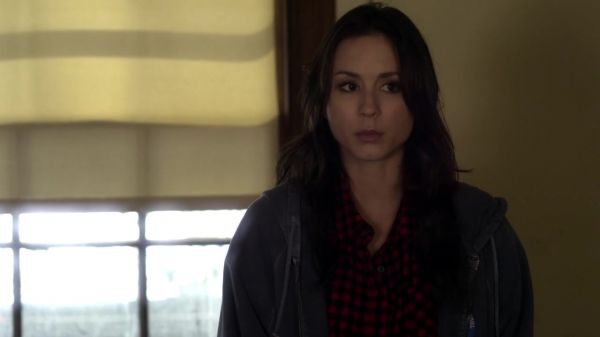 Pretty_Little_Liars_S03E01_BluRay_Rip_720p_Dual_Audio_WWW_TORRENTDOSFILMES_COM_2467.jpg