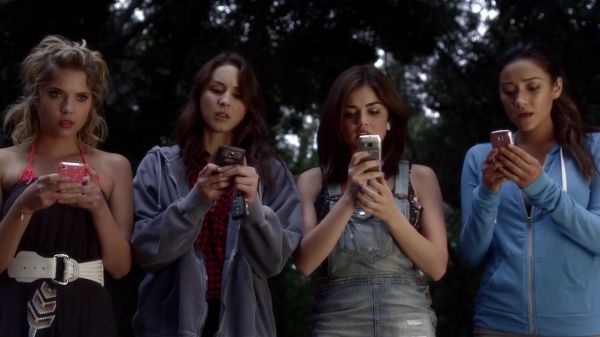 Pretty_Little_Liars_S03E01_BluRay_Rip_720p_Dual_Audio_WWW_TORRENTDOSFILMES_COM_2591.jpg