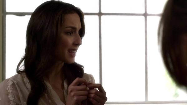 Pretty_Little_Liars_S03E02_BluRay_Rip_720p_Dual_Audio_WWW_TORRENTDOSFILMES_COM_0132.jpg