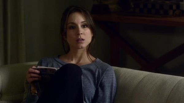 Pretty_Little_Liars_S03E02_BluRay_Rip_720p_Dual_Audio_WWW_TORRENTDOSFILMES_COM_0874.jpg