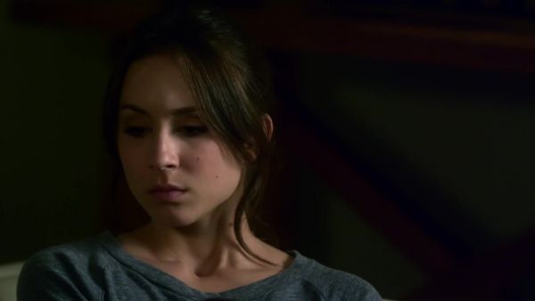 Pretty_Little_Liars_S03E02_BluRay_Rip_720p_Dual_Audio_WWW_TORRENTDOSFILMES_COM_0904.jpg
