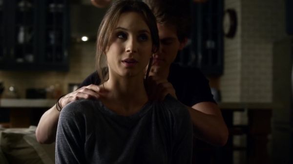 Pretty_Little_Liars_S03E02_BluRay_Rip_720p_Dual_Audio_WWW_TORRENTDOSFILMES_COM_0921.jpg