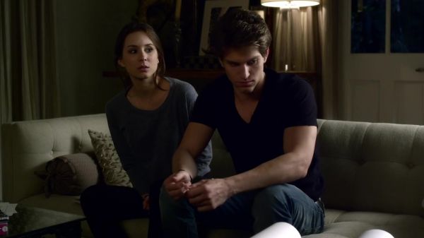 Pretty_Little_Liars_S03E02_BluRay_Rip_720p_Dual_Audio_WWW_TORRENTDOSFILMES_COM_0963.jpg