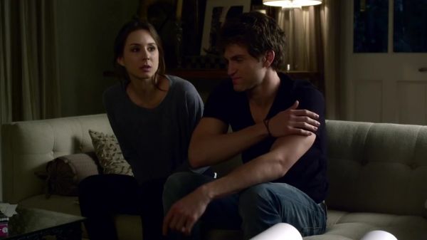 Pretty_Little_Liars_S03E02_BluRay_Rip_720p_Dual_Audio_WWW_TORRENTDOSFILMES_COM_0966.jpg