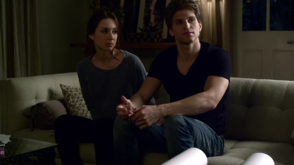Pretty_Little_Liars_S03E02_BluRay_Rip_720p_Dual_Audio_WWW_TORRENTDOSFILMES_COM_0977.jpg
