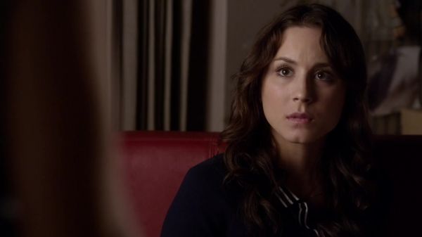 Pretty_Little_Liars_S03E02_BluRay_Rip_720p_Dual_Audio_WWW_TORRENTDOSFILMES_COM_1382.jpg