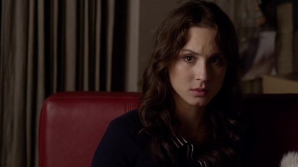 Pretty_Little_Liars_S03E02_BluRay_Rip_720p_Dual_Audio_WWW_TORRENTDOSFILMES_COM_1415.jpg