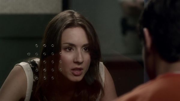 Pretty_Little_Liars_S03E02_BluRay_Rip_720p_Dual_Audio_WWW_TORRENTDOSFILMES_COM_2203.jpg