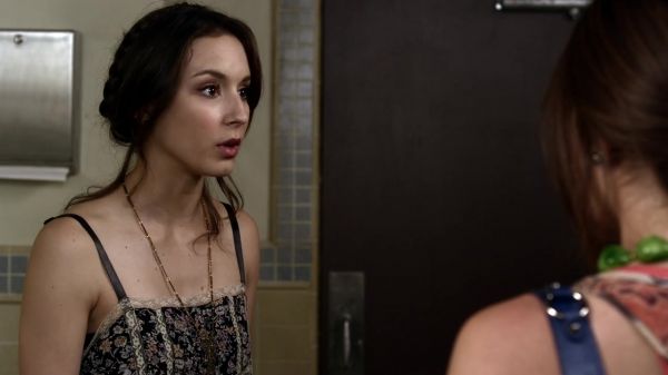 Pretty_Little_Liars_S03E02_BluRay_Rip_720p_Dual_Audio_WWW_TORRENTDOSFILMES_COM_2582.jpg