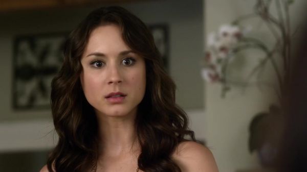 Pretty_Little_Liars_S03E03_BluRay_Rip_720p_Dual_Audio_WWW_TORRENTDOSFILMES_COM_0662.jpg