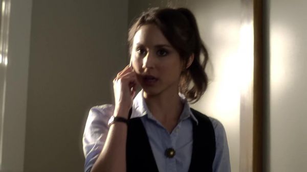 Pretty_Little_Liars_S03E03_BluRay_Rip_720p_Dual_Audio_WWW_TORRENTDOSFILMES_COM_1687.jpg