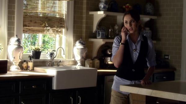 Pretty_Little_Liars_S03E03_BluRay_Rip_720p_Dual_Audio_WWW_TORRENTDOSFILMES_COM_1830.jpg