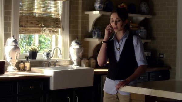 Pretty_Little_Liars_S03E03_BluRay_Rip_720p_Dual_Audio_WWW_TORRENTDOSFILMES_COM_1831.jpg