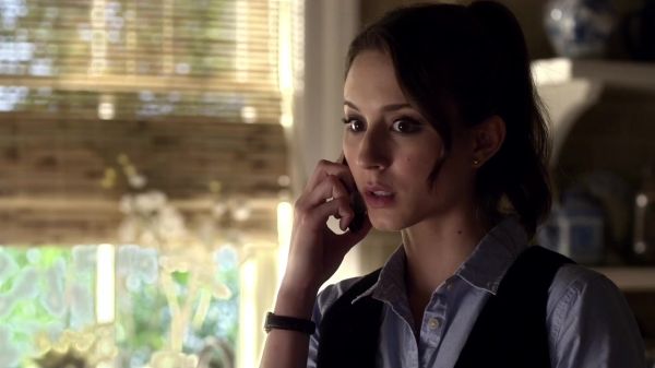 Pretty_Little_Liars_S03E03_BluRay_Rip_720p_Dual_Audio_WWW_TORRENTDOSFILMES_COM_1836.jpg