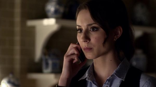 Pretty_Little_Liars_S03E03_BluRay_Rip_720p_Dual_Audio_WWW_TORRENTDOSFILMES_COM_1859.jpg