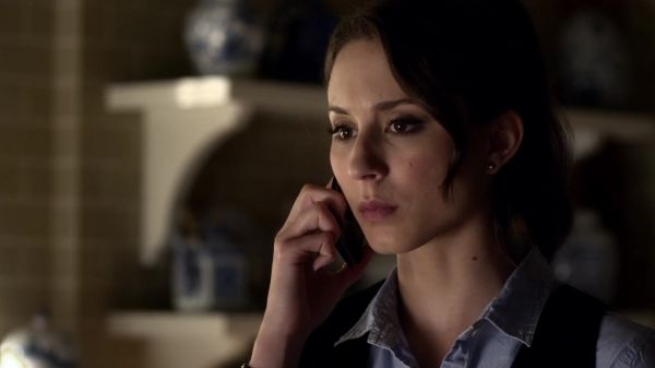 Pretty_Little_Liars_S03E03_BluRay_Rip_720p_Dual_Audio_WWW_TORRENTDOSFILMES_COM_1862.jpg