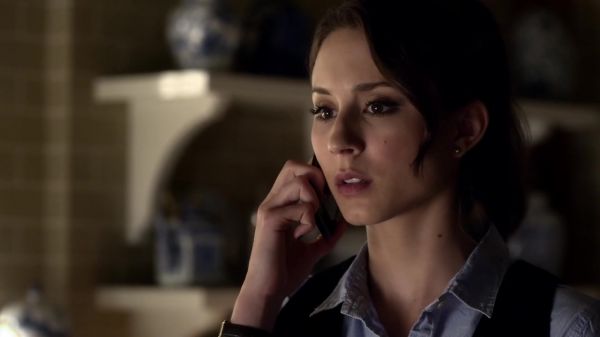 Pretty_Little_Liars_S03E03_BluRay_Rip_720p_Dual_Audio_WWW_TORRENTDOSFILMES_COM_1863.jpg
