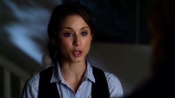 Pretty_Little_Liars_S03E03_BluRay_Rip_720p_Dual_Audio_WWW_TORRENTDOSFILMES_COM_2421.jpg