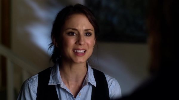 Pretty_Little_Liars_S03E03_BluRay_Rip_720p_Dual_Audio_WWW_TORRENTDOSFILMES_COM_2433.jpg