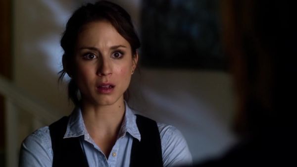 Pretty_Little_Liars_S03E03_BluRay_Rip_720p_Dual_Audio_WWW_TORRENTDOSFILMES_COM_2457.jpg