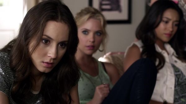 Pretty_Little_Liars_S03E04_BluRay_Rip_720p_Dual_Audio_WWW_TORRENTDOSFILMES_COM_1160.jpg
