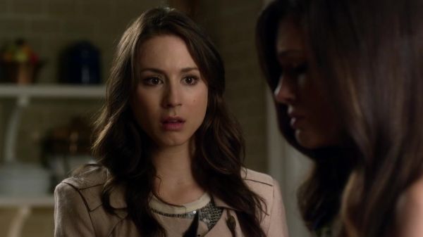 Pretty_Little_Liars_S03E04_BluRay_Rip_720p_Dual_Audio_WWW_TORRENTDOSFILMES_COM_1717.jpg
