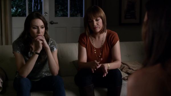 Pretty_Little_Liars_S03E04_BluRay_Rip_720p_Dual_Audio_WWW_TORRENTDOSFILMES_COM_1854.jpg