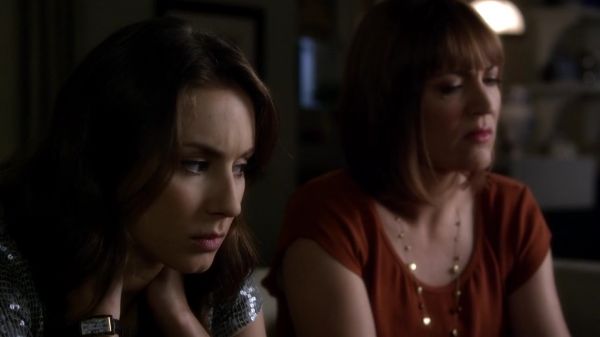 Pretty_Little_Liars_S03E04_BluRay_Rip_720p_Dual_Audio_WWW_TORRENTDOSFILMES_COM_1865.jpg