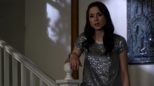 Pretty_Little_Liars_S03E04_BluRay_Rip_720p_Dual_Audio_WWW_TORRENTDOSFILMES_COM_1889.jpg