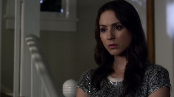Pretty_Little_Liars_S03E04_BluRay_Rip_720p_Dual_Audio_WWW_TORRENTDOSFILMES_COM_1924.jpg