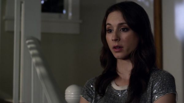 Pretty_Little_Liars_S03E04_BluRay_Rip_720p_Dual_Audio_WWW_TORRENTDOSFILMES_COM_1934.jpg