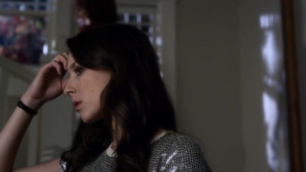 Pretty_Little_Liars_S03E04_BluRay_Rip_720p_Dual_Audio_WWW_TORRENTDOSFILMES_COM_1968.jpg