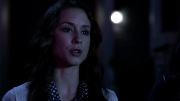 Pretty_Little_Liars_S03E05_BluRay_Rip_720p_Dual_Audio_WWW_TORRENTDOSFILMES_COM_0123.jpg